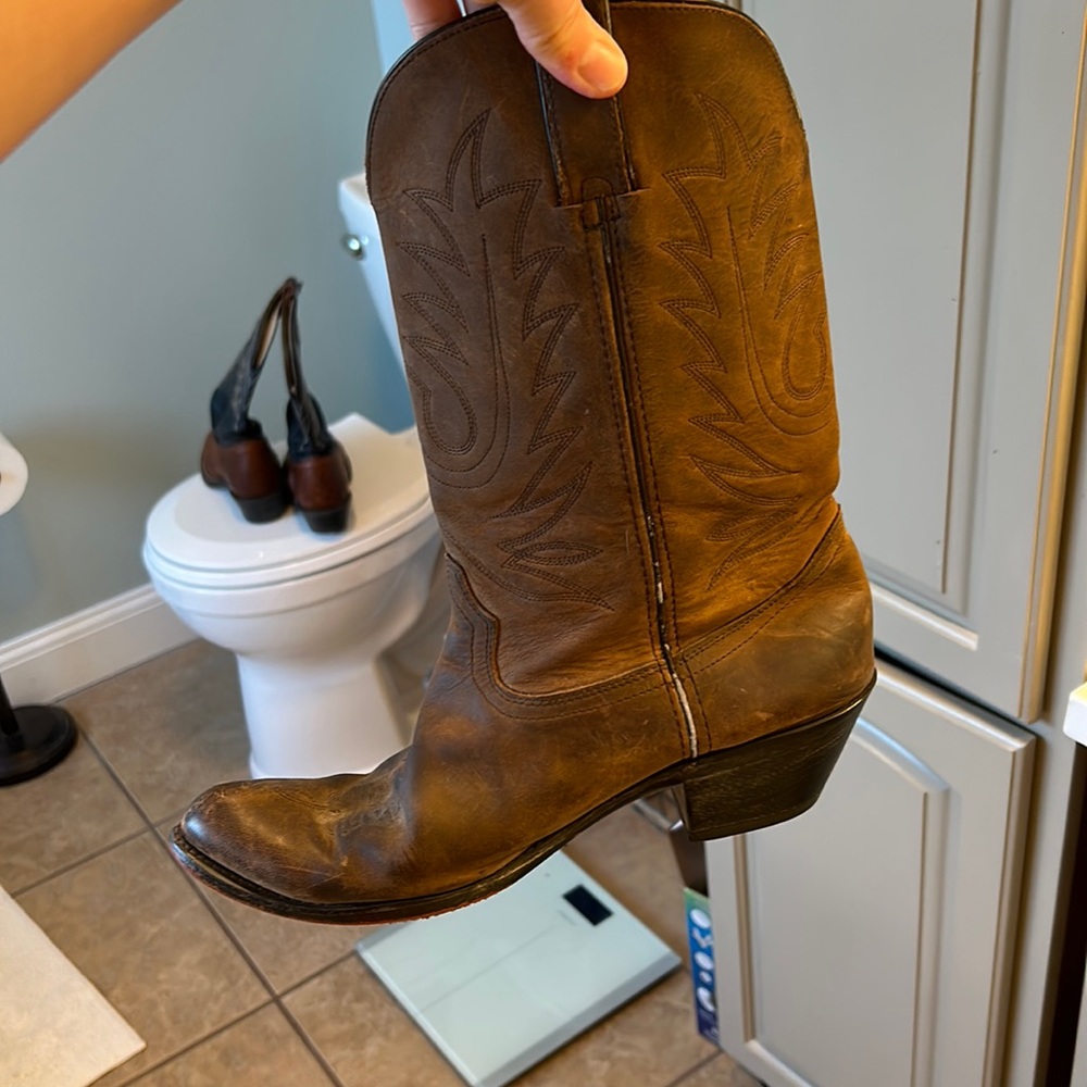 Women’s Durango 8 1/2 wide boots